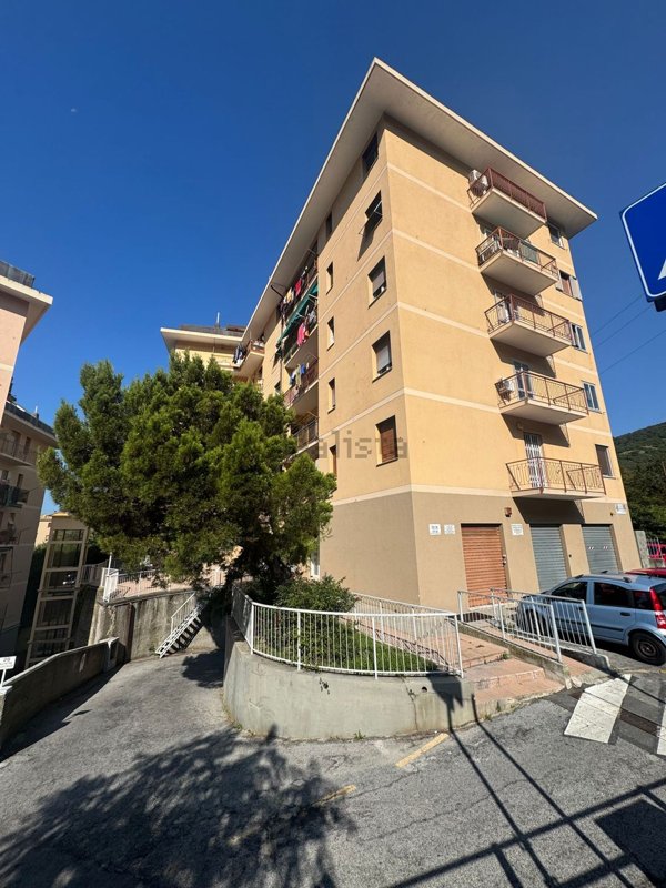 appartamento in vendita a Genova in zona Oregina