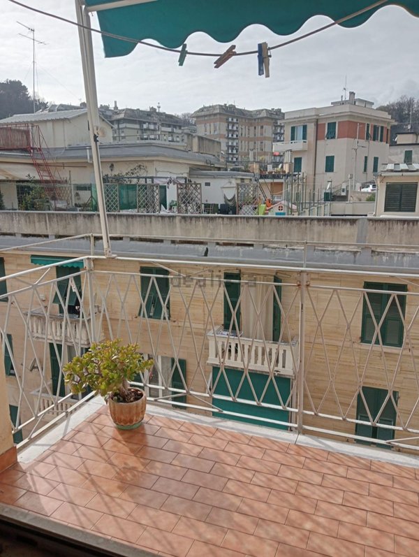 appartamento in vendita a Genova in zona Pegli