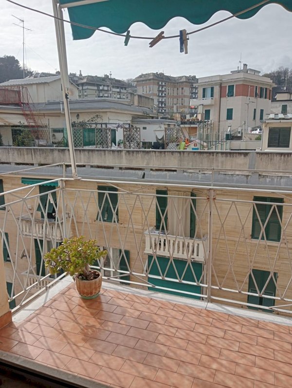 appartamento in vendita a Genova in zona Pegli