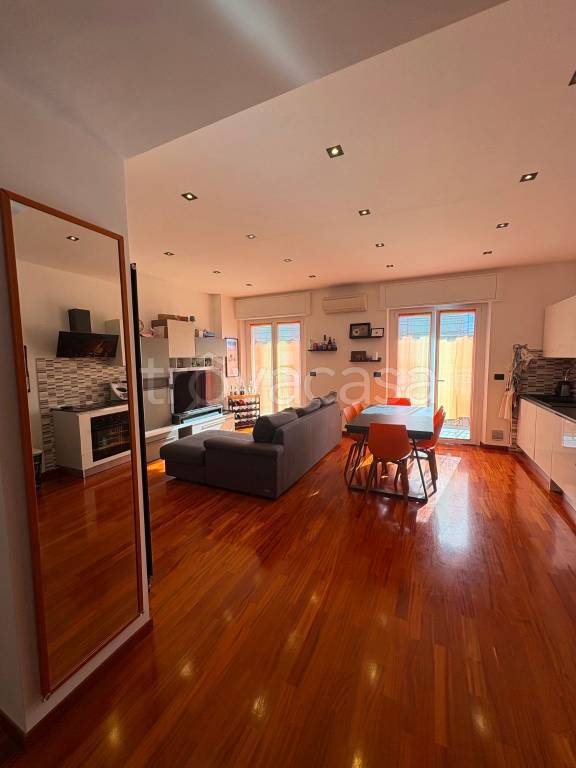 appartamento in vendita a Genova in zona Marassi