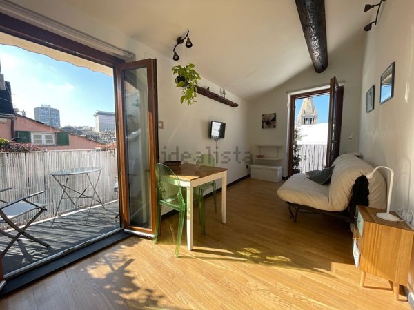 appartamento in vendita a Genova in zona Sottoripa / Maddalena / Molo