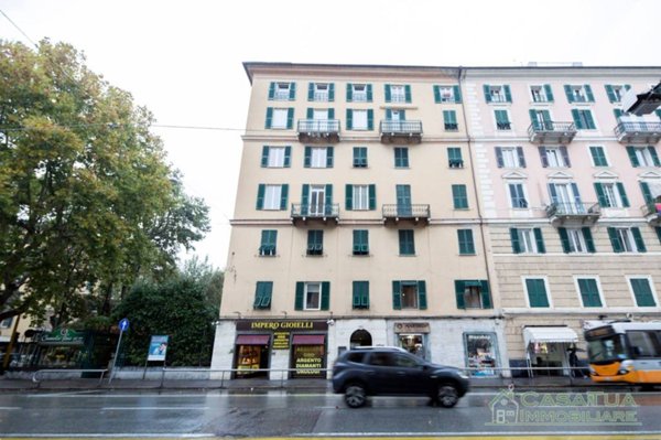 appartamento in vendita a Genova in zona Foce