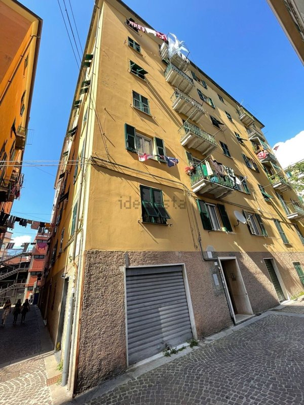 appartamento in vendita a Genova in zona Bolzaneto