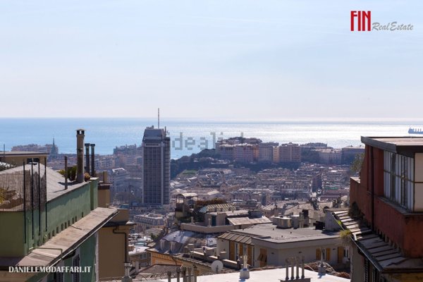 appartamento in vendita a Genova in zona Castelletto