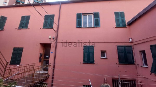 appartamento in vendita a Genova in zona Marassi