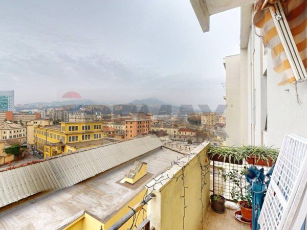 appartamento in vendita a Genova in zona Sampierdarena