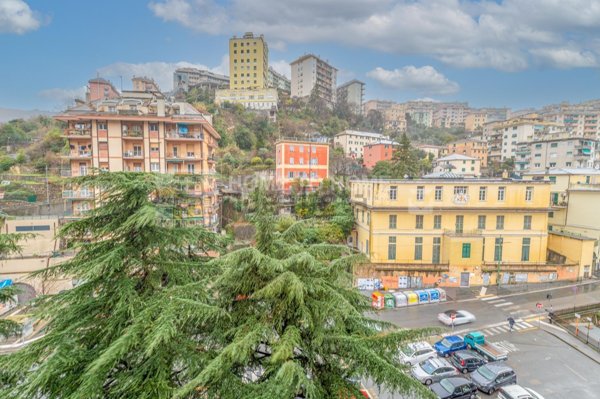 appartamento in vendita a Genova in zona Quezzi