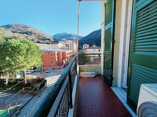 appartamento in vendita a Genova in zona Struppa