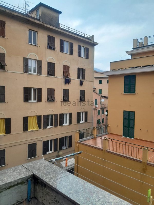 appartamento in vendita a Genova in zona Certosa