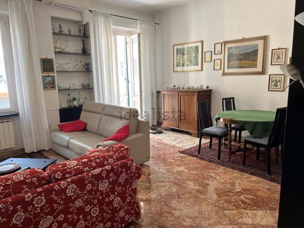 appartamento in vendita a Genova in zona Marassi