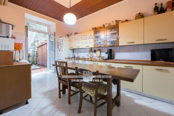 appartamento in vendita a Genova in zona Castelletto