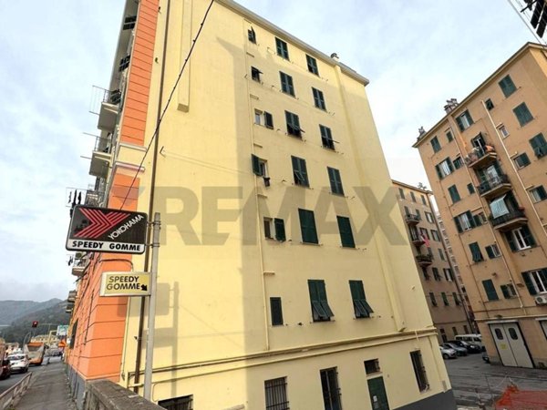 appartamento in vendita a Genova in zona Staglieno
