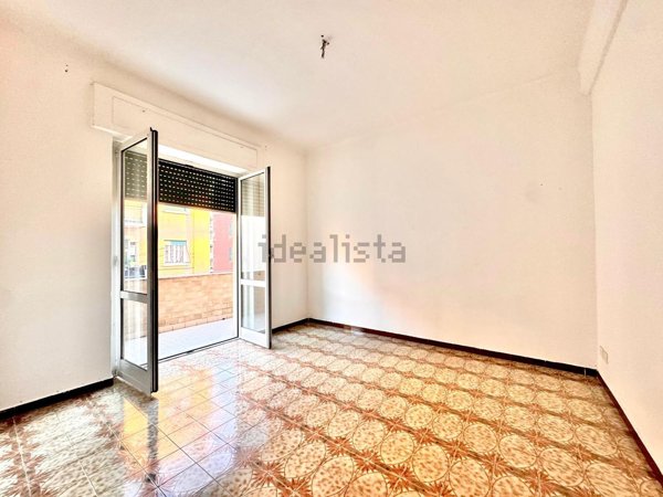 appartamento in vendita a Genova in zona Rivarolo