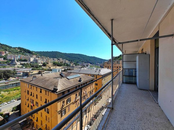 appartamento in vendita a Genova in zona Molassana