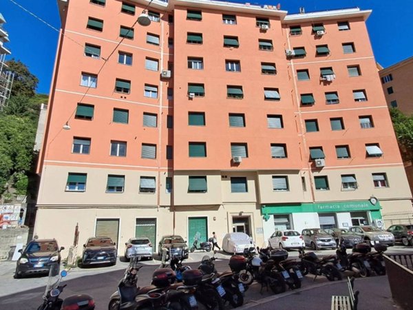 appartamento in vendita a Genova in zona Staglieno