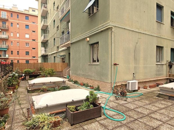 appartamento in vendita a Genova in zona Oregina