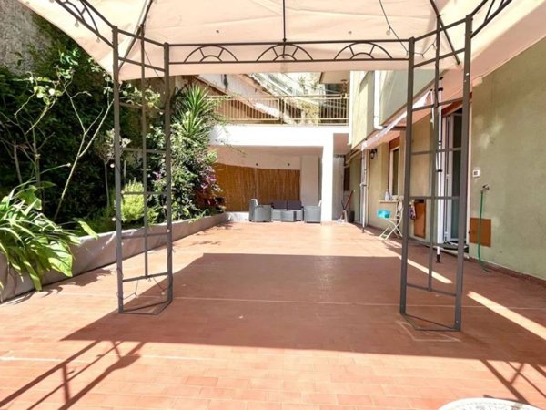 appartamento in vendita a Genova in zona Lagaccio / Granarolo