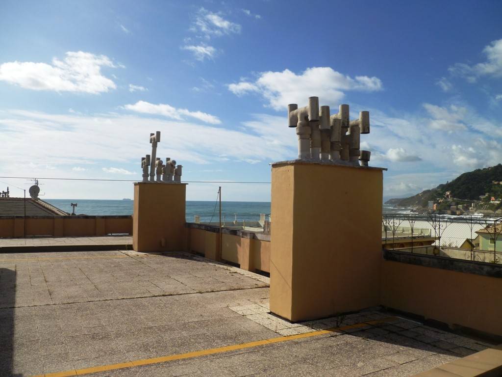 appartamento in vendita a Genova in zona Voltri