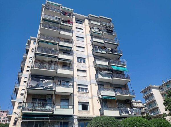 appartamento in vendita a Genova in zona Palmaro / Pra'