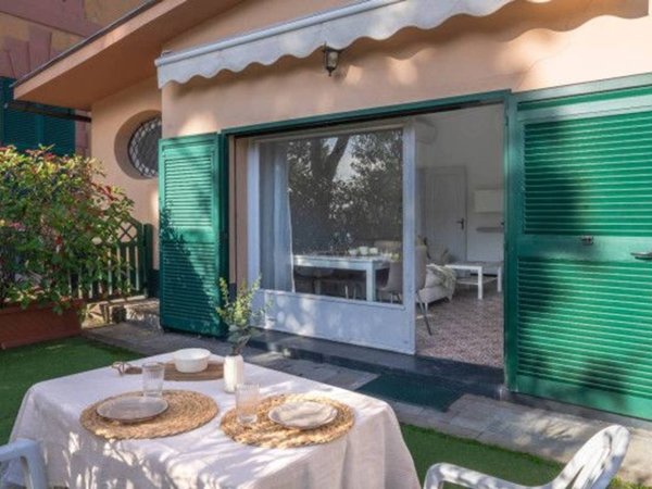 casa indipendente in vendita a Genova in zona Albaro