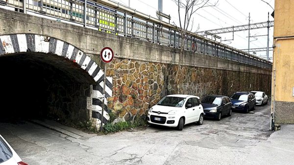appartamento in vendita a Genova in zona Certosa