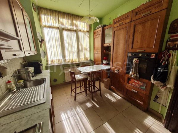 appartamento in vendita a Genova in zona Sestri Ponente