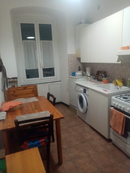 appartamento in vendita a Genova in zona Foce