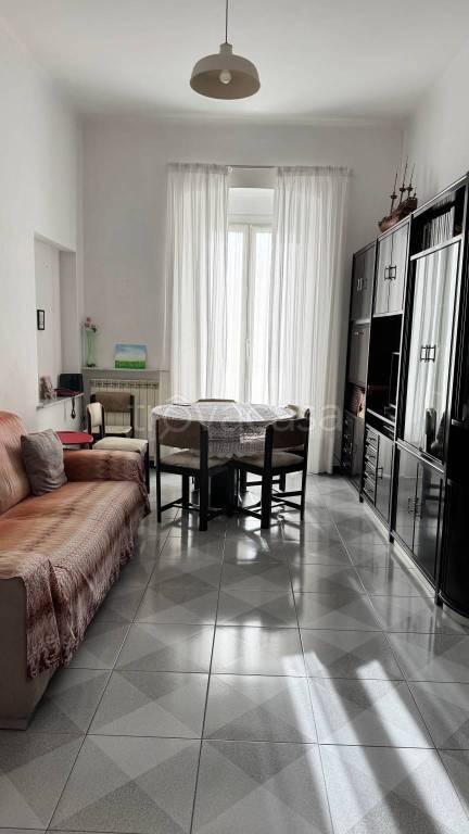 appartamento in vendita a Genova in zona Sampierdarena