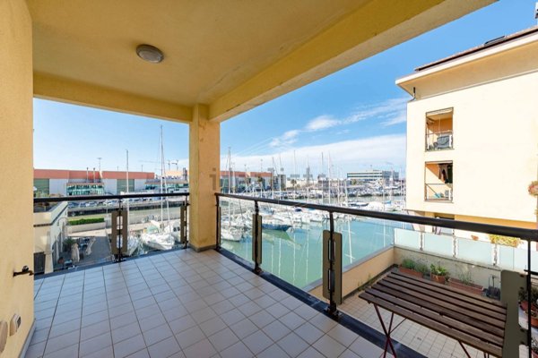 appartamento in vendita a Genova in zona Sestri Ponente