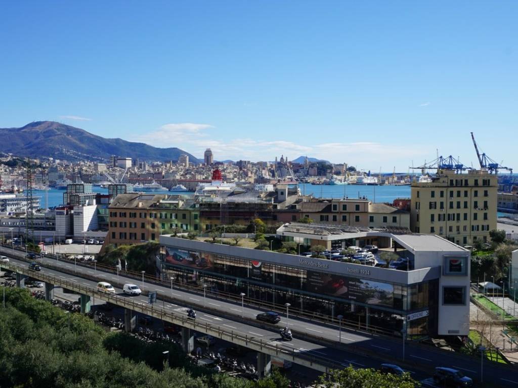 appartamento in vendita a Genova in zona Sampierdarena