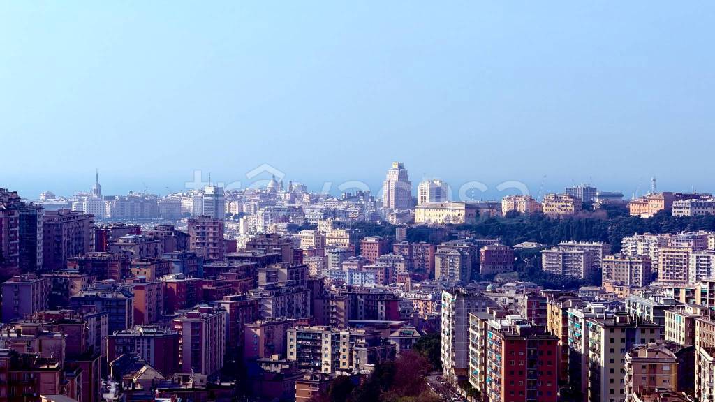 appartamento in vendita a Genova in zona Quezzi