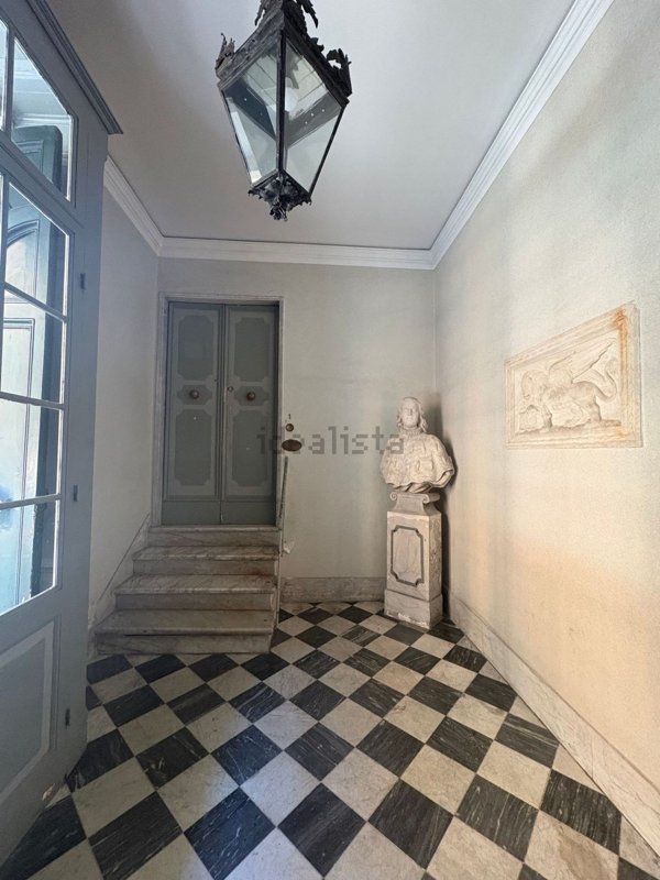 appartamento in vendita a Genova in zona San Vincenzo