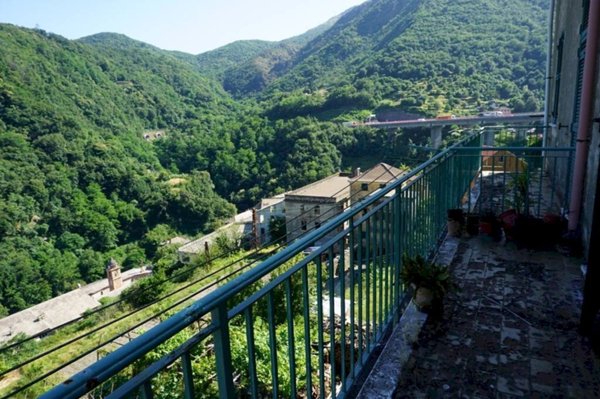 appartamento in vendita a Genova in zona Voltri