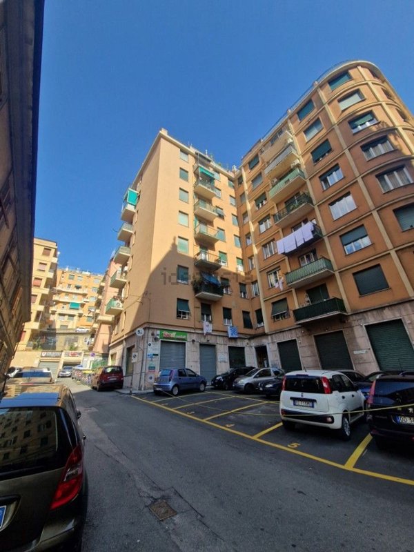 appartamento in vendita a Genova in zona Sampierdarena