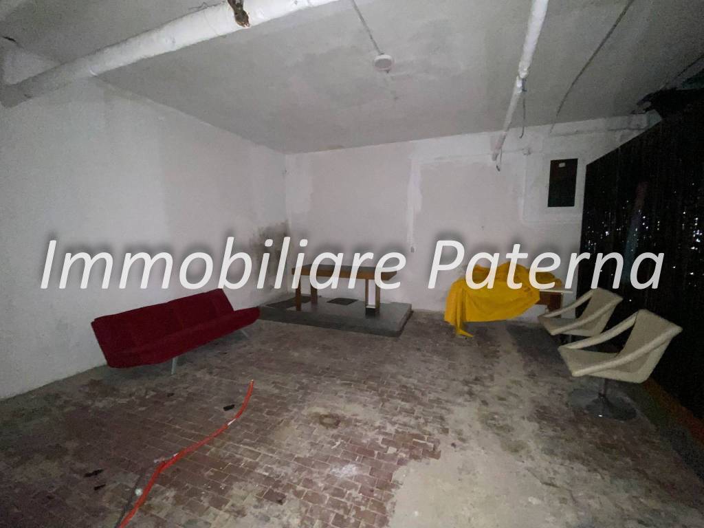 negozio in vendita a Genova in zona Sampierdarena