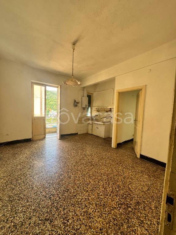 appartamento in vendita a Genova in zona San Gottardo/Sant'Eusebio