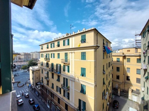 appartamento in vendita a Genova in zona Sampierdarena
