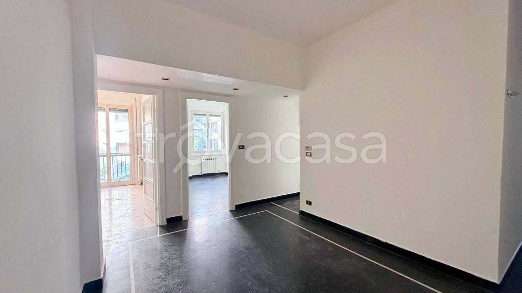 appartamento in vendita a Genova in zona Sampierdarena