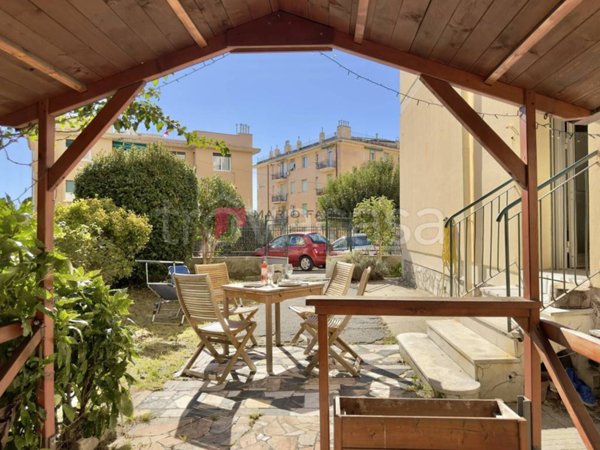 appartamento in vendita a Genova in zona Sturla