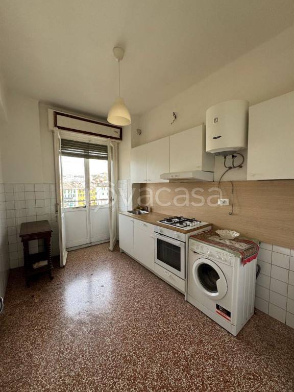 appartamento in vendita a Genova in zona Certosa