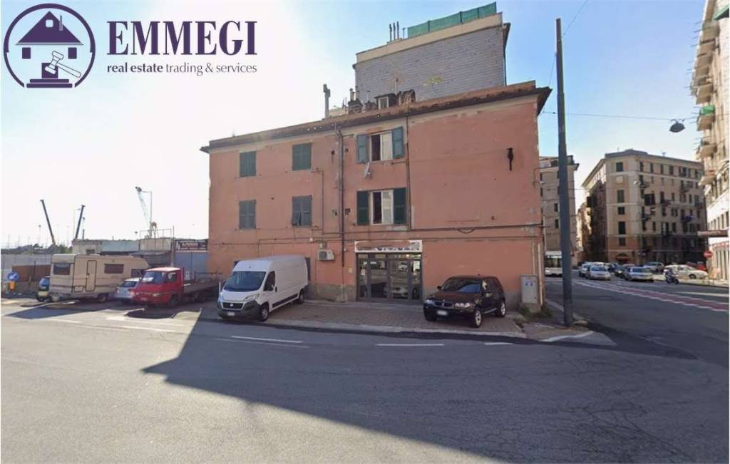 appartamento in vendita a Genova in zona Sampierdarena
