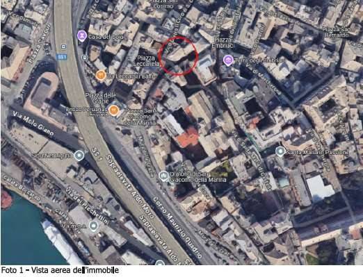 appartamento in vendita a Genova in zona Sottoripa / Maddalena / Molo