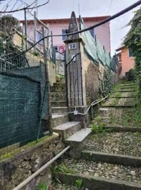 appartamento in vendita a Genova in zona Struppa