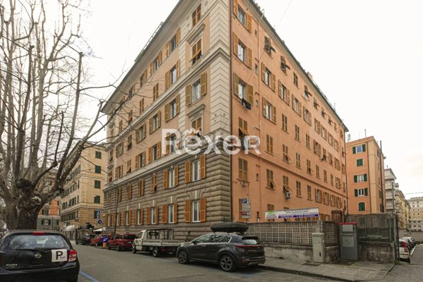 appartamento in vendita a Genova in zona Foce