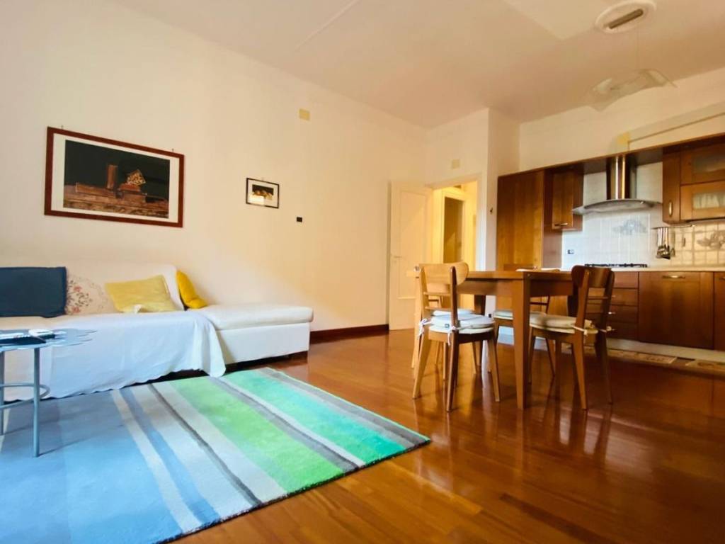 appartamento in vendita a Genova in zona Sestri Ponente