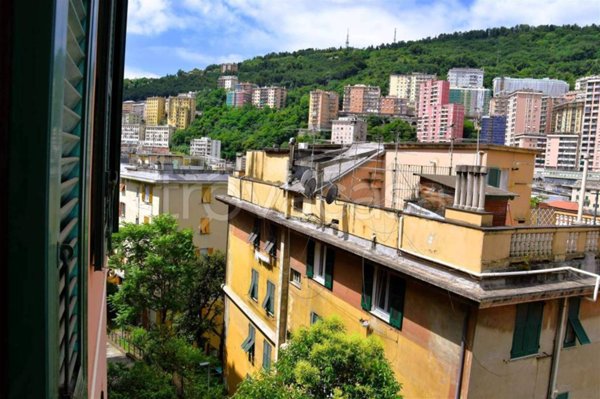 appartamento in vendita a Genova in zona Marassi