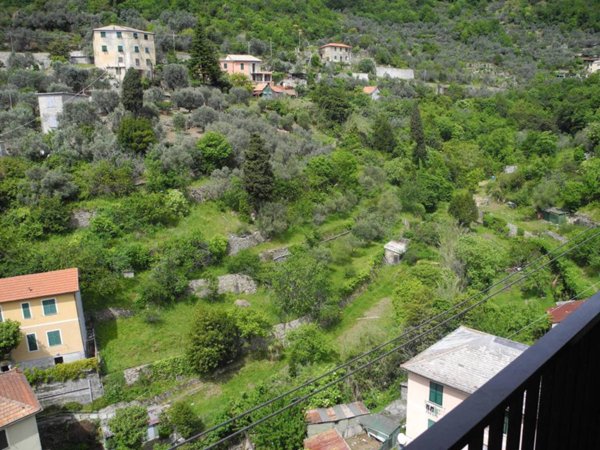 appartamento in vendita a Genova in zona Marassi