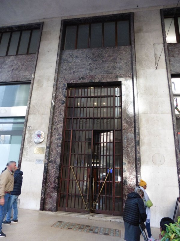 appartamento in vendita a Genova in zona Sottoripa / Maddalena / Molo