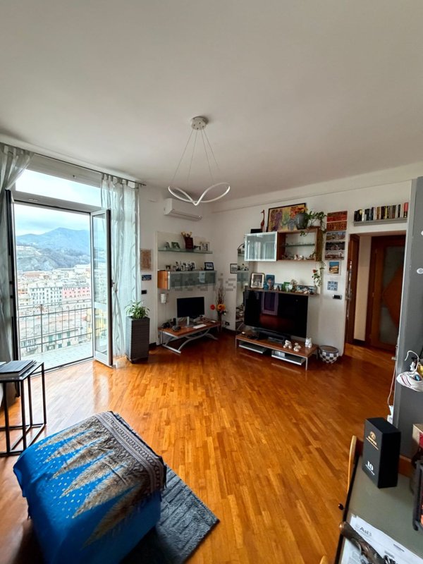 appartamento in vendita a Genova in zona Certosa