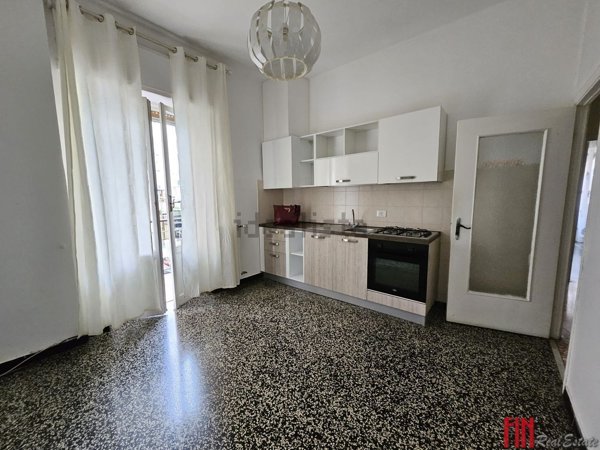 appartamento in vendita a Genova in zona Sestri Ponente